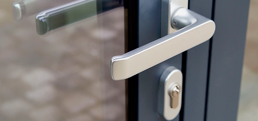 Broken Door Lock Cylinder Repair in Cherry Valley, California